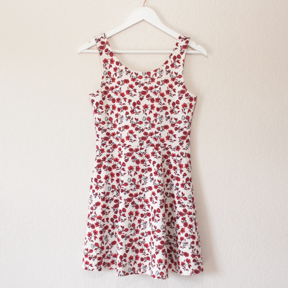 H&M Divided Red and White Floral Dress
